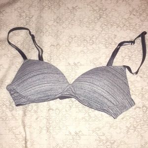 Victoria’s Secret PINK bra
